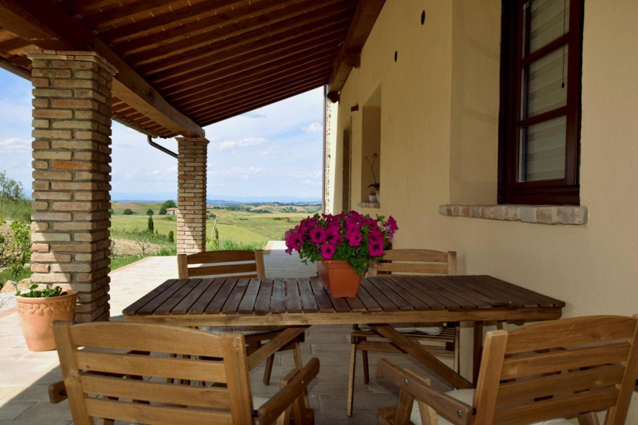 I Tre Casali Apartment Volterra Luaran gambar