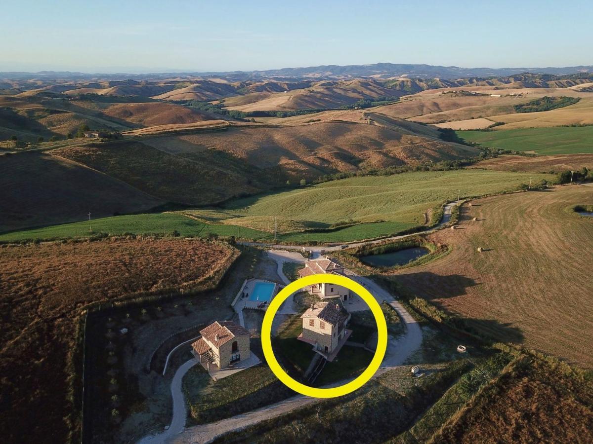 I Tre Casali Apartment Volterra Luaran gambar