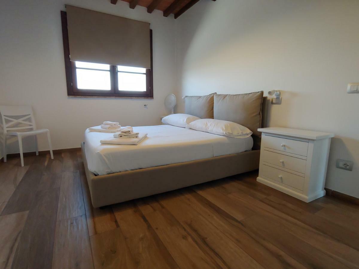 I Tre Casali Apartment Volterra Luaran gambar